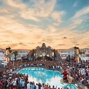 Ushuaia Ibiza - Adults Only - Club Entrance Included بلايا دي أون بوسا